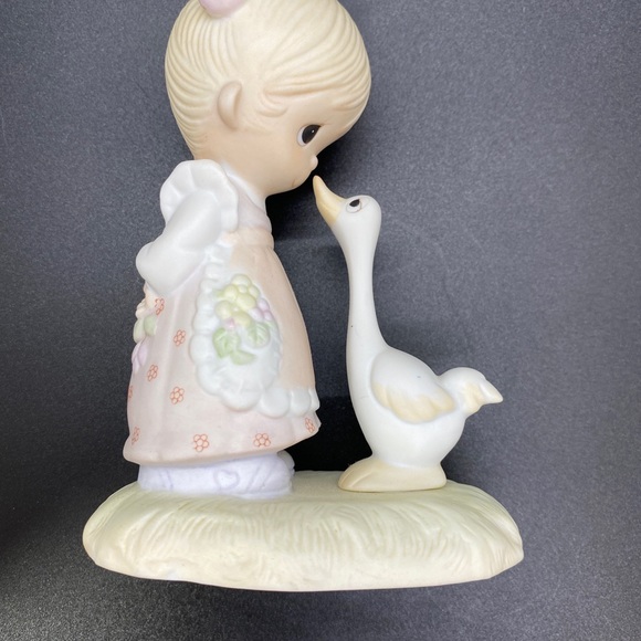 Precious Moments 1978"Make a Joyful Noise" Figurine - Picture 2 of 8
